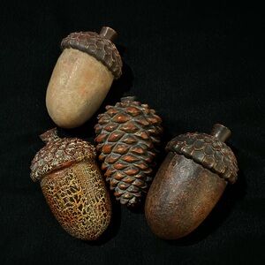 Natural Acorn and Pinecone Decor Set.